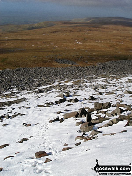 Walk c293 Cross Fell and Great Dun Fell from Garrigill - Cuns Fell and Melmerby Fell from Cross Fell's snow clad western edge