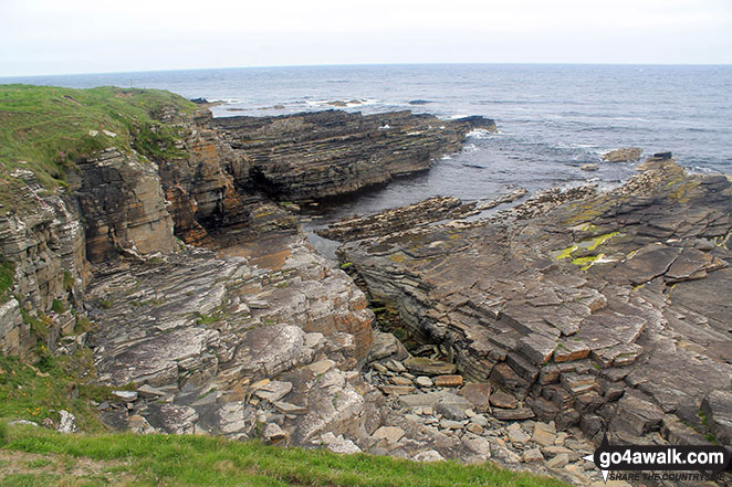 Walk h165 Castle Girnigoe (Castle Sinclair) from Staxigoe near Wick - Views of the Noss Head coastline