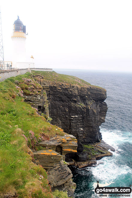 Walk h165 Castle Girnigoe (Castle Sinclair) from Staxigoe near Wick - Noss Head Lighthouse