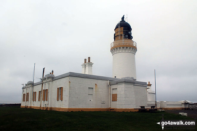 Walk h165 Castle Girnigoe (Castle Sinclair) from Staxigoe near Wick - Noss Head Lighthouse