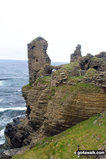 Walk h165 Castle Girnigoe (Castle Sinclair) from Staxigoe near Wick - Castle Sinclair / Castle Girnigoe