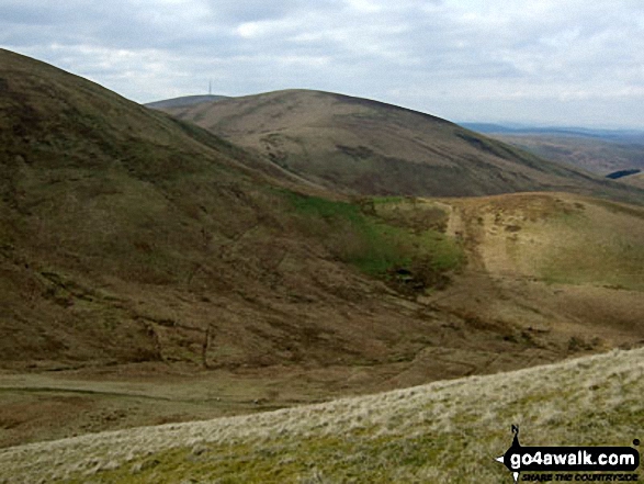 Walk bo114 Lightning Hill, Wether Law (Teviothead), Tudhope Hill and Dod Hill from Linhope Farm - The shoulder of Carlin Tooth (Teviothead) with Comb Hill (Langhope Height) <br>beyond from Little Tudhope Hill