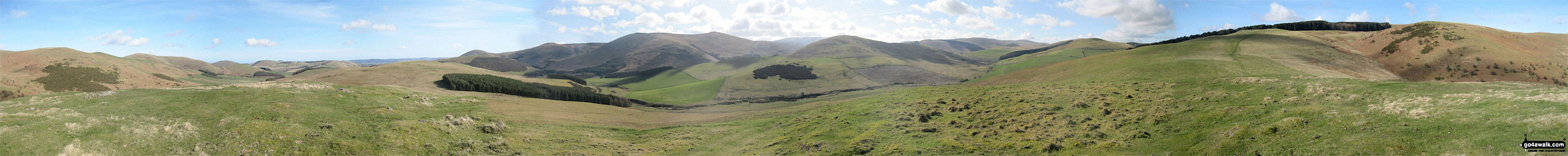 Longknowe Hill, White Hill (Hethpool), Easter Tor, Newton Tors, Hare Law, Hethpool, Great Hetha, and Ring Chesters from East Laddie's Knowe