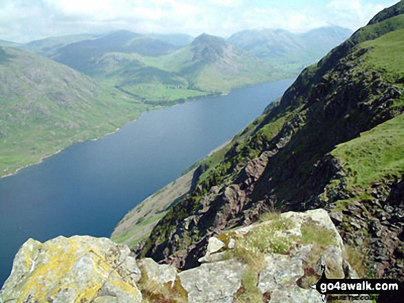 Walk c116 Illgill Head and Whin Rigg from Wasdale Head, Wast Water - Red Pike (centre left), Pillar, Yewbarrow (centre), Kirk Fell & Great Gable (right) beyond Wast Water from Whin Rigg