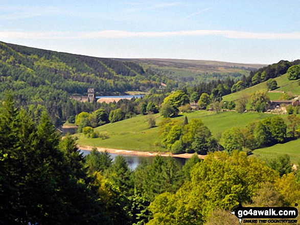 Walk d136 Crook Hill (Ladybower) from Ladybower Reservoir - Derwent Reservoir from Hagg Side above Ladybower Reservoir