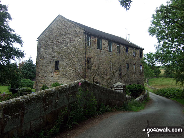 Walk s233 Sheen, Brund, Reaps Moor and Fawfield Head from Longnor - Brund Mill