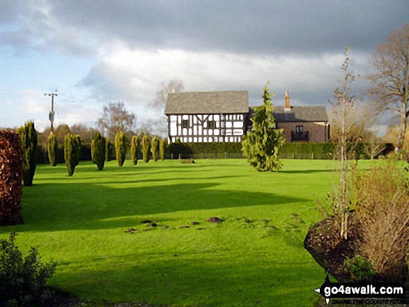 Walk ch177 Holford Hall and Royd Wood from Plumley - Holford Hall