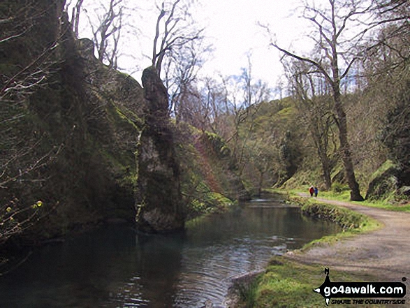 Walk d318 Beresford Dale, Alstonefield and Wolfescote Dale from Hartington - Wolfscote Dale