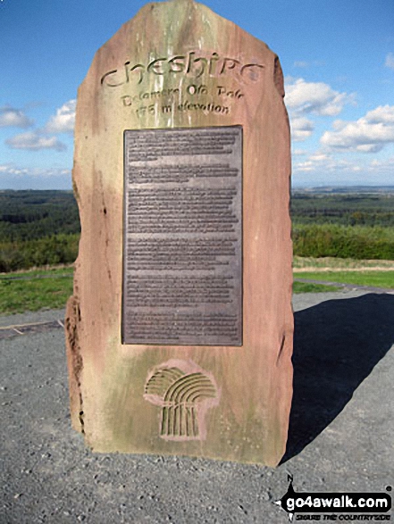 Scuplture on the summit of<br>Hangingstone Hill (Eddisbury Hill) 