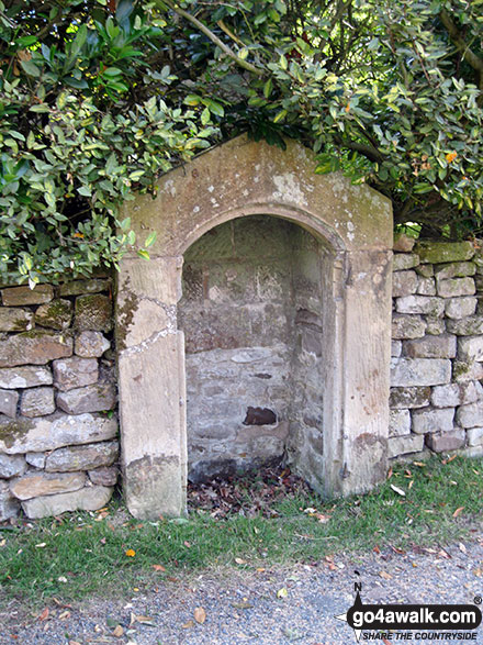 Walk ny277 Ana Cross from Hutton-le-Hole - St Chad's Well, Lastingham