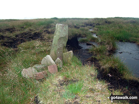 Walk po132 Heol Senni and Fan Gyhirych from Pont Gihirych (Cray Reservoir) - The summit of Fan Fraith