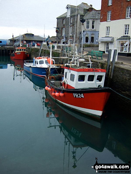 Walk co126 Daymer Bay, Hayle Bay and Pentire Point from Rock - Padstow Harbour