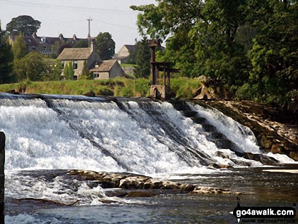 Walk ny111 Hebden and Kelber from Grassington - Weir on the River Wharf near Grassington