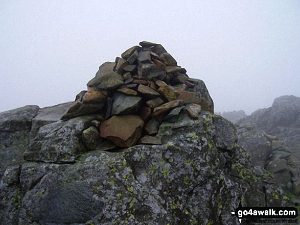 Walk c139 Allen Crags, Glaramara and Seathwaite Fell from Seatoller (Borrowdale) - Glaramara summit cairn