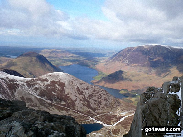 Walk c120 The Ennerdale Horseshoe - Mellbreak, Crummock Water and Grasmoor with Dodd (Buttermere) and Bleaberry Tarn in the foreground from Red Pike (Buttermere)