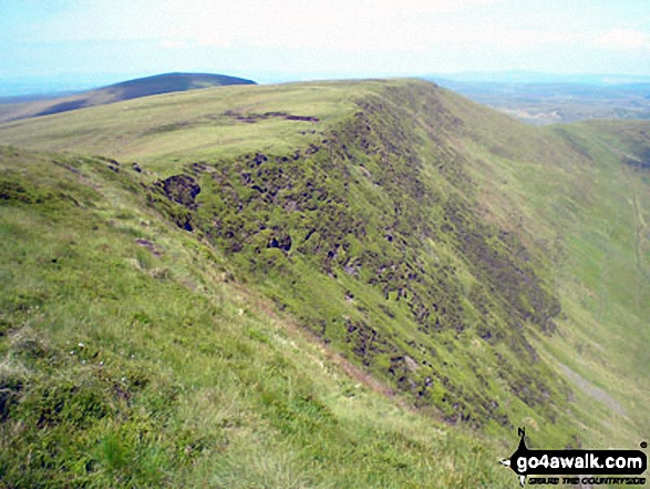 Walk po109 Foel Wen and Cadair Berwyn from Tyn-y-fridd - Craig Berwyn from Cadair Berwyn