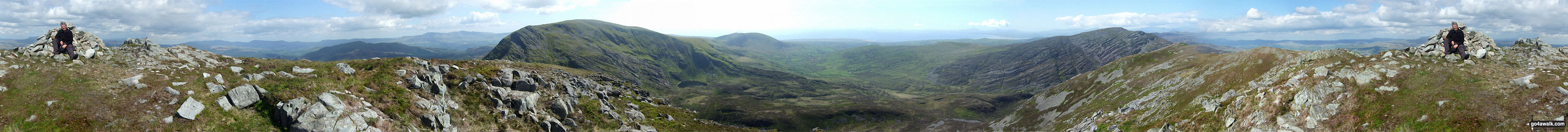 Walk gw159 Rhinog Fawr, Rhinog Fach, Y Llethr and Diffwys from Cwm Nantcol - 360 panorama from the summit of Rhinog Fach featuring: Rhinog Fach. Cadair Idris (in the distance), Y Llethr, Moelfre (Rhinogs), Cwm Nantcol and Rhinog Fach