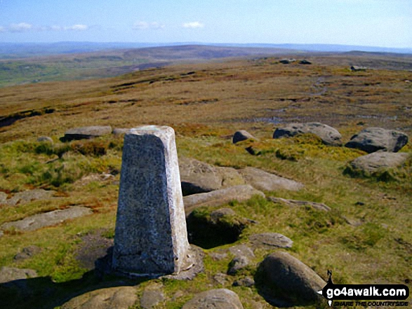 The summit of Lad Law (Boulsworth Hill) 