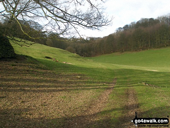 Walk d106 A Circuit of Carsington Water - The Derbyshire Countryside near Hopton