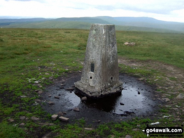 Walk po118 Fan Llia, Craig Cerrig-gleisiad and Fan Fawr from Blaen Llia - Fan Fawr trig point