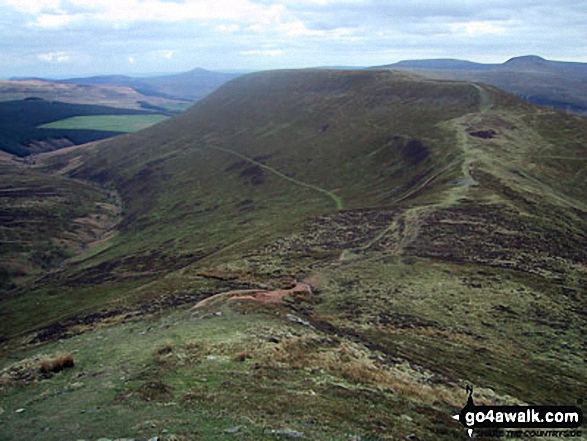 Walk po153 Pen Cerrig-calch and Waun Fach from Nuadd-fawr - Mynydd Llysiau from Pen Trumau