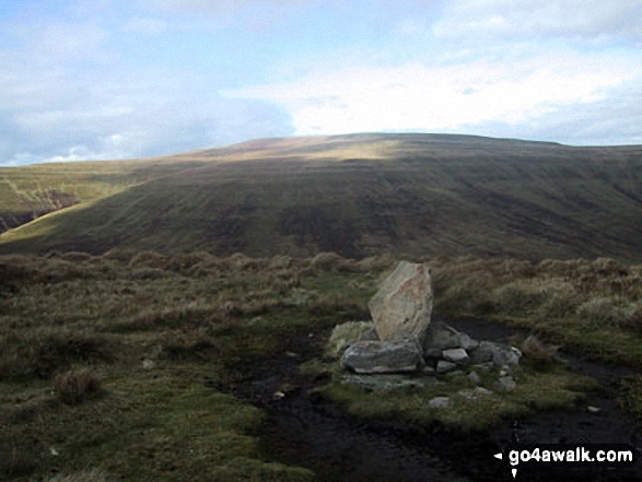 Walk po129 The Grwyne Fechan Round - Mynydd Llysiau summit cairn