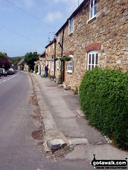 Walk do111 Abbotsbury Castle and Chesil Beach from Abbotsbury - Abbotsbury Village