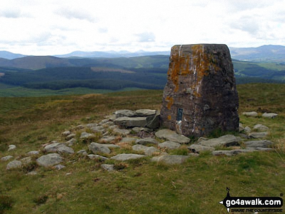 Walk Foel Cwm-Sian Llwyd walking UK Mountains in The Berwyns Snowdonia National Park Gwynedd, Wales