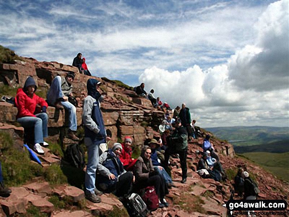 Walk po136 Corn Du and Pen y Fan from Nant Cwm Llwch near Brecon - Rush hour on Pen y Fan