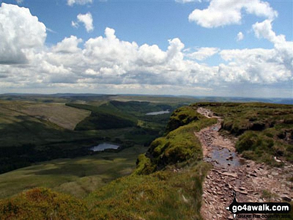 Walk po158 Pen y Fan from The Storey Arms Outdoor Centre - Descending Pen y Fan