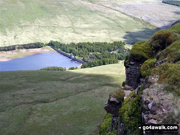 Walk po127 Fan y Big, Cribyn, Pen y Fan and Corn Du from Neuadd Reservoir - Descending Pen y Fan