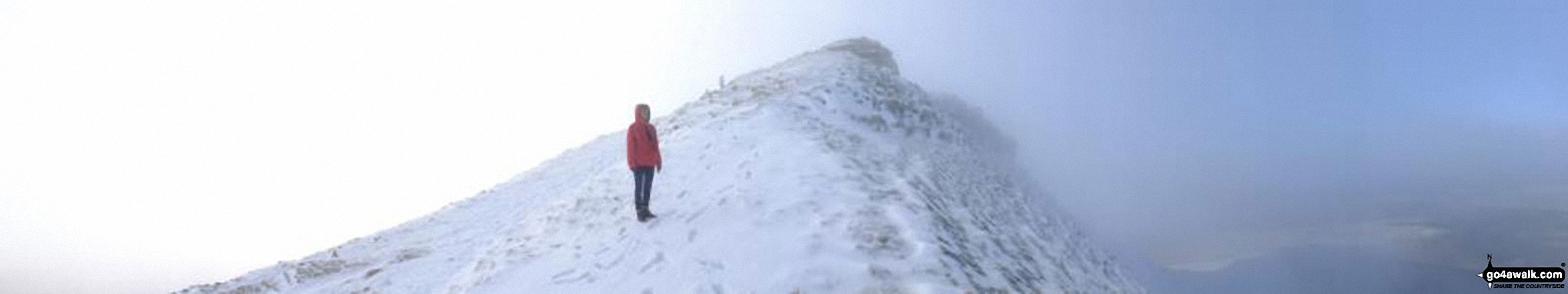 Walk po158 Pen y Fan from The Storey Arms Outdoor Centre - A snowy morning up Pen y Fan