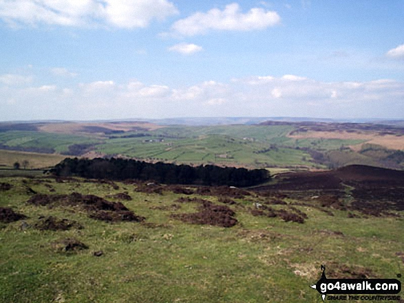 Walk d275 Foolow, Bretton Clough and Sir William Hill from Eyam - The View from Sir William Hill