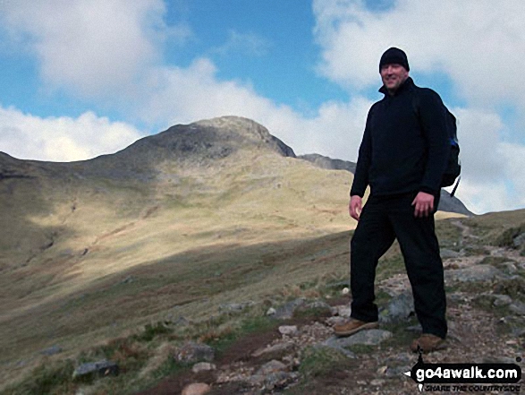 Walk c425 The Oxendale Fells from The Old Dungeon Ghyll, Great Langdale - On Bow Fell (Bowfell)