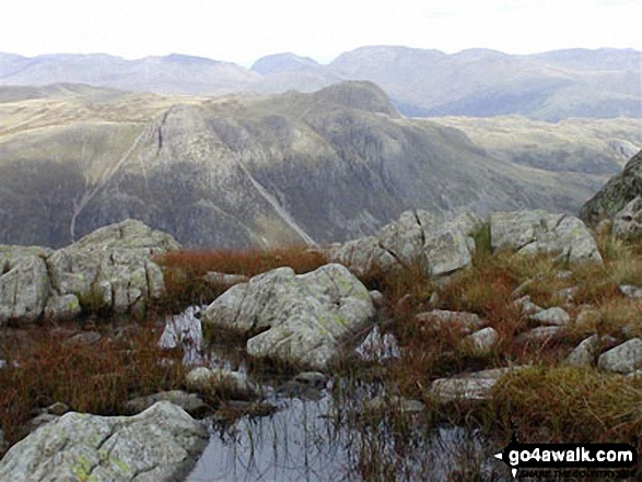 Walk c129 Crinkle Crags and Bow Fell from The Old Dungeon Ghyll, Great Langdale - The Langdale Pikes from Crinkle Crags (South Top) 