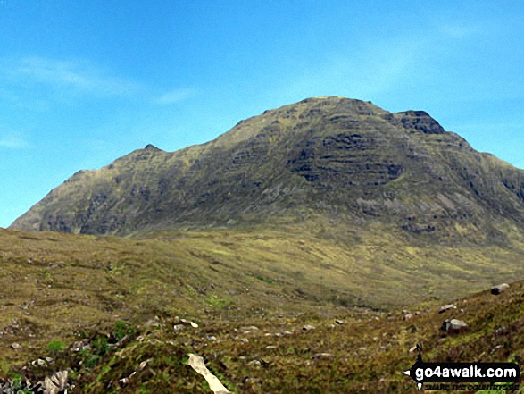 Walk Beinn Dearg (Torridon) walking UK Mountains in The Achnashellach and Torridon Hills  Highland, Scotland