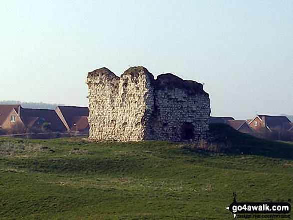 Walk ey112 Flamborough Head and North Landing from South Landing - Flamborough Castle