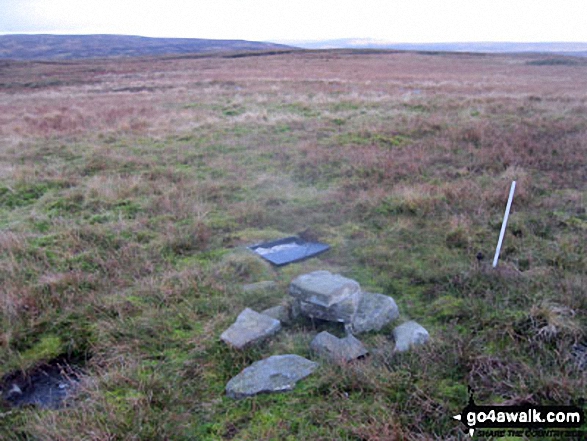 Walk c293 Cross Fell and Great Dun Fell from Garrigill - Long Man Hill summit cairn