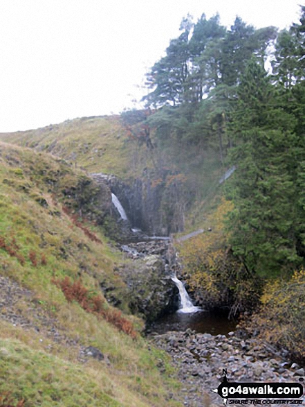 Walk c443 Round Hill and Bellbeaver Rigg from Garrigill - The River South Tyne waterfalls near Hole House Farm