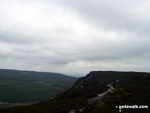 Walk n136 Long Crags from Thrunton Wood - Approaching Long Crag