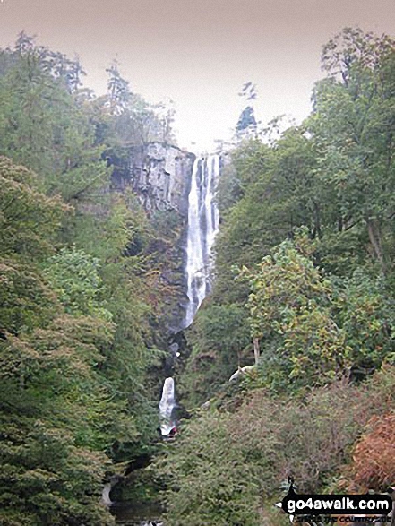 Walk po117 Cadair Berwyn and Post Gwyn from Pistyll Rhaeadr - The huge Pistyll Rhaeadr Waterfall at Tan y pistyll