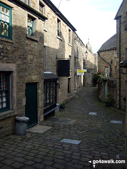 Walk s102 The Manifold Trail and Bridge End from Longnor - Chapel Street, Longnor