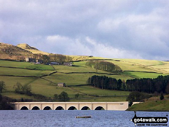 Walk d212 Alport Castles from Fairholmes Car Park, Ladybower Reservoir - Ashopton Bridge with Crook Hil beyond, Ladybower Reservoir