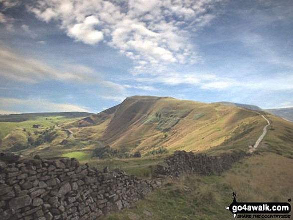 Walk d123 Mam Tor via Cavedale from Castleton - Mam Tor from near Hollins Cross