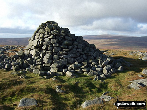 Walk c407 Little Fell (Burton Fell), Mickle Fell and Murton Fell from Hilton - Mickle Fell summit cairn