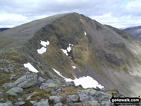 Walk ad104 The Devil's Point and Cairn Toul from Corrour Bothy, Lairig Ghru - Cairn Toul (Carn an t-Sabhail) from Coire an t-Saighdeir