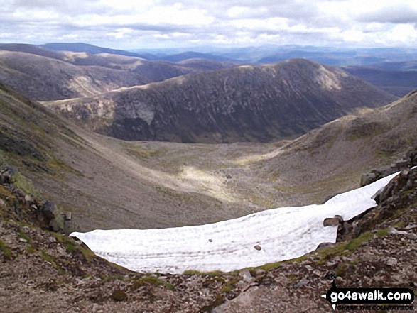 Carn a' Mhaim from Coire an t-Saighdeir 