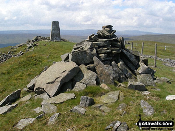 Walk Great Stony Hill walking UK Mountains in The North Pennines  County Durham, England