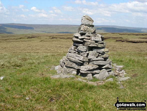 Walk du152 Great Stony Hill and Dead Stones from Burnhope Reservoir - Currick on Great Stony Hill