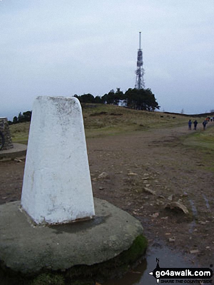 Walk sh100 The Wrekin from Buckatree Farm Reservoir - The summit Trig Point on The Wrekin